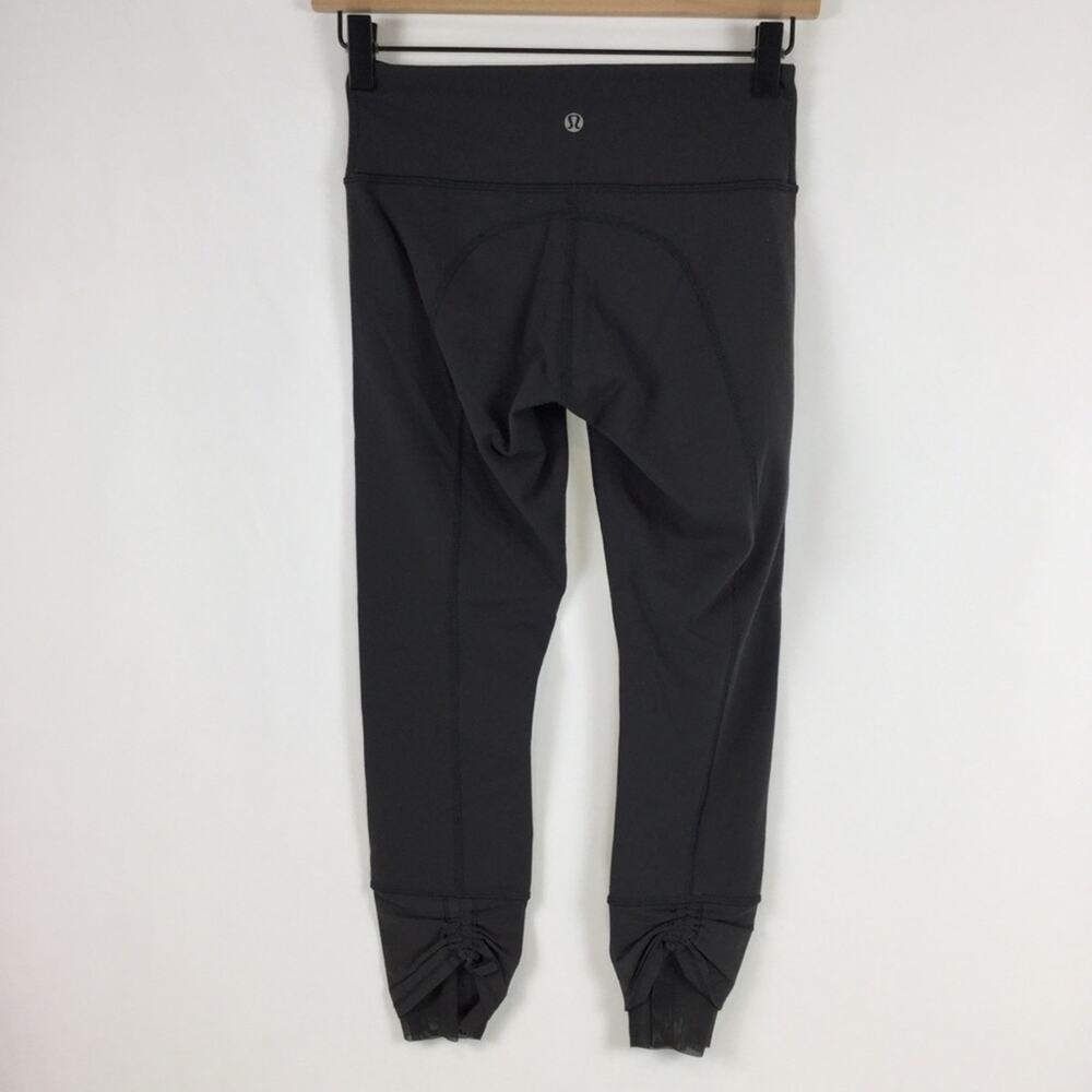 Lululemon Mesh Pant, size 4 - Picture 5 of 5